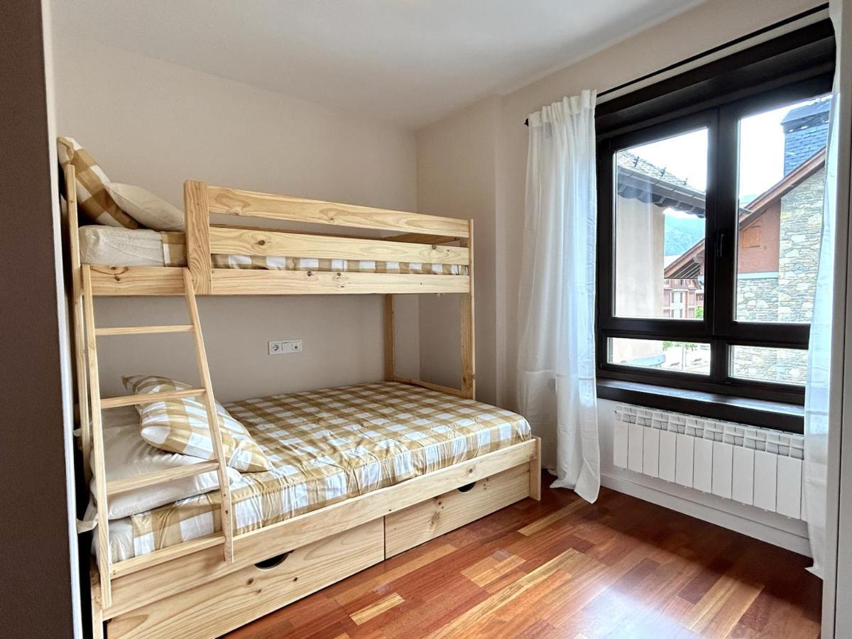 אסטרי ד'אנאו Apartament Encantador I Centric Amb Llar De Foc By Rural D'Aneu מראה חיצוני תמונה