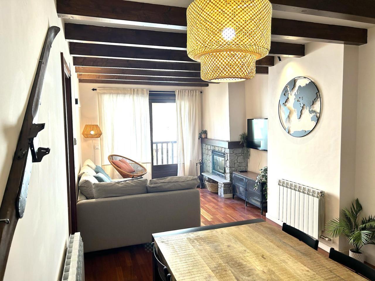 אסטרי ד'אנאו Apartament Encantador I Centric Amb Llar De Foc By Rural D'Aneu מראה חיצוני תמונה